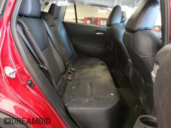 ✅ 2023 Toyota Corolla Cross XLE • VIN: 7MUDAABG2PV063905 • Lot: 89543355. Wystawiony na Copart z przebiegiem 9 244 mil. Bezpłatny archiwum sprzedaży aukcyjnych z USA i szczegółowy raport historii pojazdu na DreamBid. Zdjęcie 11.