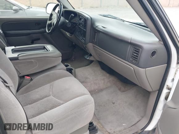 ✅ 2003 Chevrolet Tahoe LS • VIN: 1GNEC13V23R114535 • Lot: 43657876. Listed on IAAI with 209,407 mi. Free auction sales archive from the USA and detailed vehicle history report at DreamBid. Image 5.