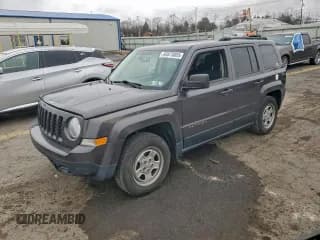 ✅ 2014 Jeep Patriot Sport • VIN: 1C4NJPBBXED730122 • Lot: 93873005. Wystawiony na Copart z przebiegiem 126 723 mil. Bezpłatny archiwum sprzedaży aukcyjnych z USA i szczegółowy raport historii pojazdu na DreamBid. Zdjęcie 1.