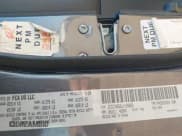 ✅ 2020 Dodge Charger SXT • VIN: 2C3CDXBG6LH165852 • Lot: 43664647. Wystawiony na IAAI z przebiegiem Nie podano. Bezpłatny archiwum sprzedaży aukcyjnych z USA i szczegółowy raport historii pojazdu na DreamBid. Zdjęcie 9.