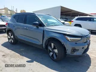 ✅ 2023 Volvo XC40 Ultimate • VIN: YV4ED3UM9P2004004 • Лот: 42518982. Опубликован ранее на IAAI с пробегом 33 775 миль. Бесплатный доступ к архиву аукционных продаж из США и подробный отчёт об истории автомобиля на DreamBid. Изображение 1.