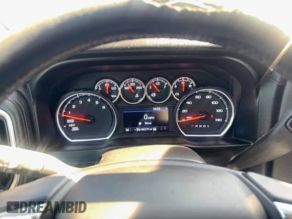 2020 Chevrolet Silverado 1500 LT z VIN 3GCUYDED6LG242515, wystawiony jako Copart lot #91353495 z przebiegiem 183 379 mil mil oraz Czysty tytuł • Clean title. Historia ofert i sprzedaży dostępna na DreamBid. Obrazek 8.