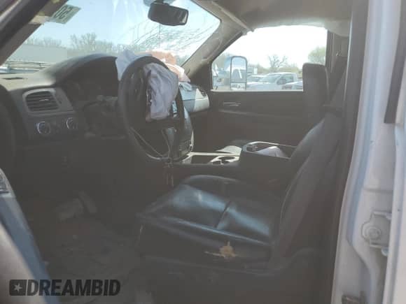 2012 Chevrolet Silverado 3500HD SRW LTZ с VIN 1GC4K1E80CF106286, выставлен на аукционе Copart как лот 50937205 с пробегом Не указан миль и Списание • Salvage title. История ставок и продаж доступна на DreamBid. Изображение 7.