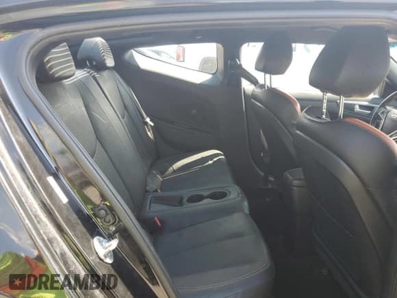 ✅ 2016 Hyundai Veloster Turbo R-Spec • VIN: KMHTC6AE1GU274856 • Lot: 68866575. Wystawiony na Copart z przebiegiem 104 890 mil. Bezpłatny archiwum sprzedaży aukcyjnych z USA i szczegółowy raport historii pojazdu na DreamBid. Zdjęcie 10.