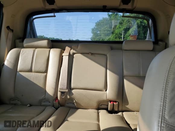 ✅ 2008 Chevrolet Avalanche 2LT • VIN: 3GNEC12098G122855 • Lot: 58043005. Wystawiony na Copart z przebiegiem 188 942 mil. Bezpłatny archiwum sprzedaży aukcyjnych z USA i szczegółowy raport historii pojazdu na DreamBid. Zdjęcie 10.