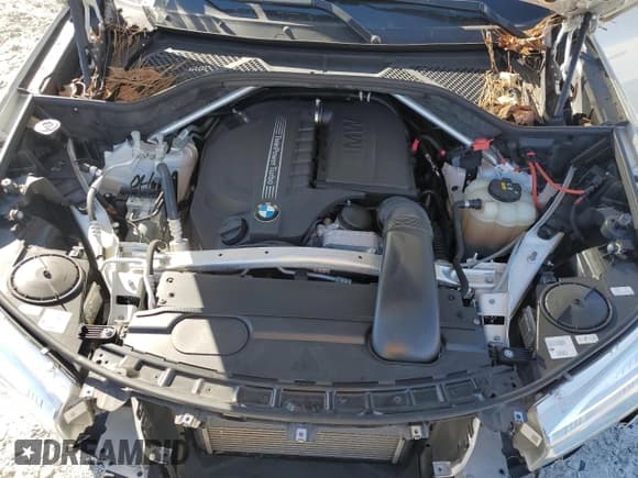 ✅ 2018 BMW X5 sDrive35i • VIN: 5UXKR2C51J0Z22228 • Lot: 91942025. Wystawiony na Copart z przebiegiem 104 285 mil. Bezpłatny archiwum sprzedaży aukcyjnych z USA i szczegółowy raport historii pojazdu na DreamBid. Zdjęcie 12.