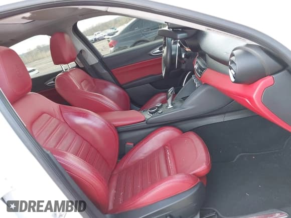 ✅ 2017 Alfa Romeo Giulia Ti • VIN: ZARFAEENXH7560223 • Lot: 41923690. Listed on IAAI with 76,004 mi. Free auction sales archive from the USA and detailed vehicle history report at DreamBid. Image 5.