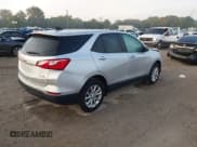 ✅ 2020 Chevrolet Equinox LS • VIN: 3GNAXHEV5LS554190 • Lot: 43279857. Wystawiony na IAAI z przebiegiem 65 620 mil. Bezpłatny archiwum sprzedaży aukcyjnych z USA i szczegółowy raport historii pojazdu na DreamBid. Zdjęcie 4.