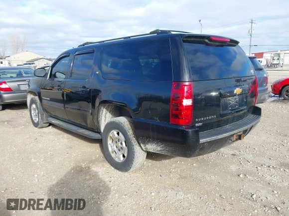 2014 Chevrolet Suburban LT с VIN 1GNSKJE71ER232700, выставлен на аукционе IAAI как лот 40812602 с пробегом 245 852 миль миль и . История ставок и продаж доступна на DreamBid. Изображение 3.