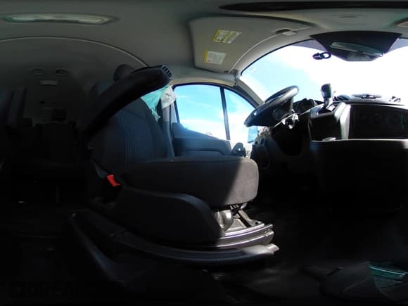 ✅ 2019 Ford Transit Passenger XLT • VIN: 1FBZX2ZM6KKA25842 • Лот: 43252522. Опубликован ранее на IAAI с пробегом 189 655 миль. Бесплатный доступ к архиву аукционных продаж из США и подробный отчёт об истории автомобиля на DreamBid. Изображение 18.