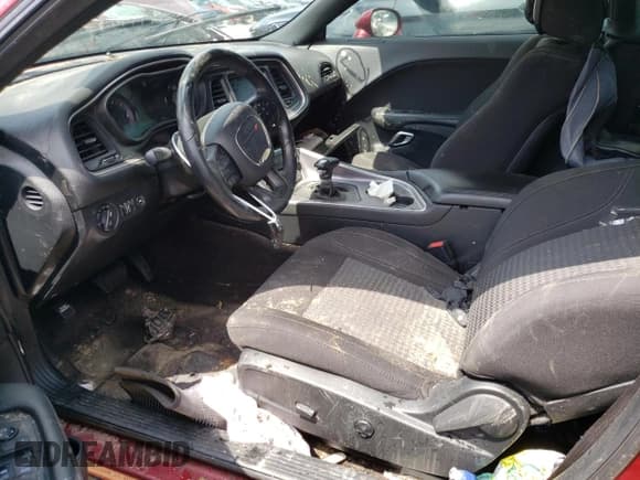 ✅ 2018 Dodge Challenger SXT Plus • VIN: 2C3CDZAG0JH215039 • Lot: 64537753. Wystawiony na Copart z przebiegiem Nie podano. Bezpłatny archiwum sprzedaży aukcyjnych z USA i szczegółowy raport historii pojazdu na DreamBid. Zdjęcie 7.