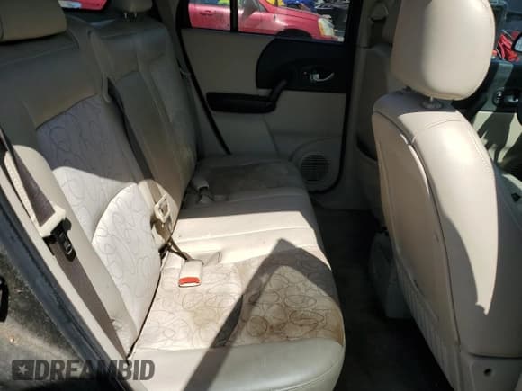 ✅ 2004 Saturn VUE V6 • VIN: 5GZCZ63474S828074 • Lot: 53742735. Wystawiony na Copart z przebiegiem 113 975 mil. Bezpłatny archiwum sprzedaży aukcyjnych z USA i szczegółowy raport historii pojazdu na DreamBid. Zdjęcie 11.