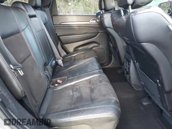 ✅ 2020 Jeep Grand Cherokee Laredo • VIN: 1C4RJFAG8LC422023 • Lot: 41219192. Wystawiony na IAAI z przebiegiem 53 180 mil. Bezpłatny archiwum sprzedaży aukcyjnych z USA i szczegółowy raport historii pojazdu na DreamBid. Zdjęcie 8.