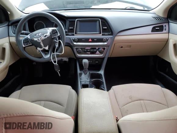 ✅ 2019 Hyundai Sonata SE • VIN: 5NPE24AF8KH777915 • Лот: 39777283. Опубликован ранее на Copart с пробегом 85 897 миль. Бесплатный доступ к архиву аукционных продаж из США и подробный отчёт об истории автомобиля на DreamBid. Изображение 8.