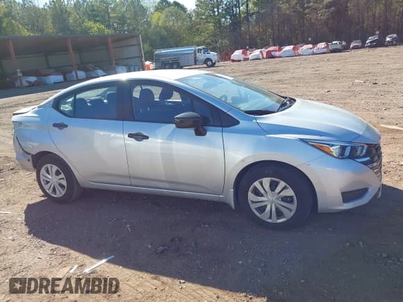 ✅ 2024 Nissan Versa S • VIN: 3N1CN8DV0RL891865 • Lot: 43530167. Listed on IAAI with 18,063 mi. Free auction sales archive from the USA and detailed vehicle history report at DreamBid. Image 13.