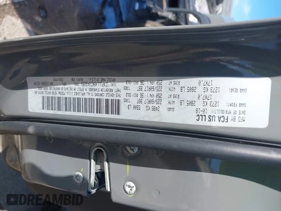 ✅ 2019 Jeep Cherokee Altitude • VIN: 1C4PJLLX8KD343253 • Lot: 42443842. Wystawiony na IAAI z przebiegiem Nie podano. Bezpłatny archiwum sprzedaży aukcyjnych z USA i szczegółowy raport historii pojazdu na DreamBid. Zdjęcie 9.