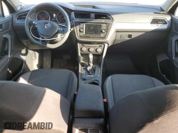 ✅ 2018 Volkswagen Tiguan S • VIN: 3VV0B7AX3JM011749 • Lot: 42447855. Listed on Copart with 160,527 mi. Free auction sales archive from the USA and detailed vehicle history report at DreamBid. Image 8.