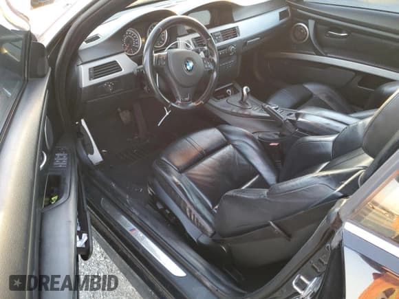 ✅ 2011 BMW M3 • VIN: WBSDX9C54BE399051 • Lot: 87900115. Listed on Copart with 109,557 mi. Free auction sales archive from the USA and detailed vehicle history report at DreamBid. Image 8.