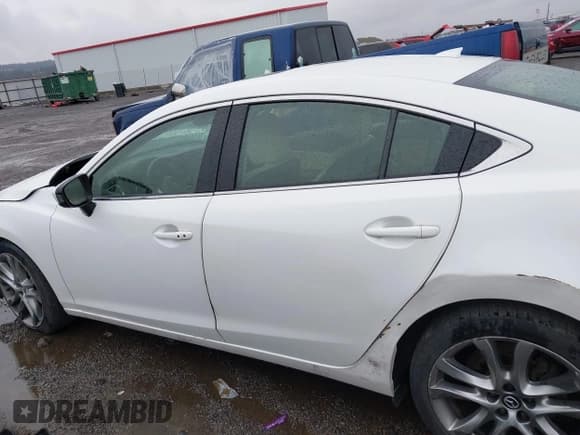 ✅ 2014 Mazda 6 i Grand Touring • VIN: JM1GJ1W67E1118643 • Lot: 43604649. Listed on IAAI with 147,515 mi. Free auction sales archive from the USA and detailed vehicle history report at DreamBid. Image 15.
