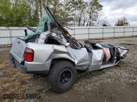 ✅ 2005 Ford Ranger XL • VIN: 1FTYR14U15PA27525 • Lot: 87201285. Listed on Copart with Not provided. Free auction sales archive from the USA and detailed vehicle history report at DreamBid. Image 3.