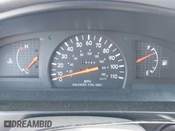 ✅ 1996 Toyota Tacoma • VIN: 4TAWM72NXTZ173679 • Lot: 41354969. Wystawiony na IAAI z przebiegiem 218 089 mil. Bezpłatny archiwum sprzedaży aukcyjnych z USA i szczegółowy raport historii pojazdu na DreamBid. Zdjęcie 7.