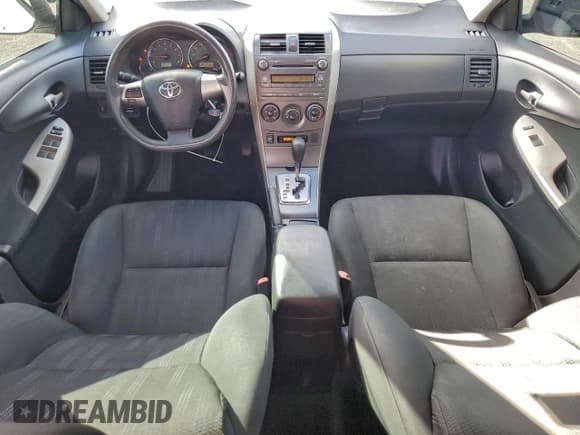 ✅ 2011 Toyota Corolla S • VIN: 2T1BU4EE8BC596721 • Lot: 93761525. Wystawiony na Copart z przebiegiem 114 033 mil. Bezpłatny archiwum sprzedaży aukcyjnych z USA i szczegółowy raport historii pojazdu na DreamBid. Zdjęcie 8.