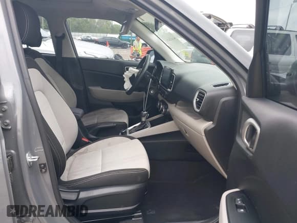 ✅ 2023 Hyundai Venue SEL • VIN: KMHRC8A3XPU232660 • Lot: 42135297. Listed on IAAI with 29,858 mi. Free auction sales archive from the USA and detailed vehicle history report at DreamBid. Image 5.