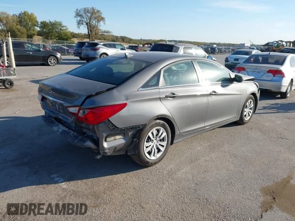 ✅ 2011 Hyundai Sonata GLS • VIN: 5NPEB4AC3BH086314 • Лот: 43410554. Опубликован ранее на IAAI с пробегом 153 360 миль. Бесплатный доступ к архиву аукционных продаж из США и подробный отчёт об истории автомобиля на DreamBid. Изображение 4.