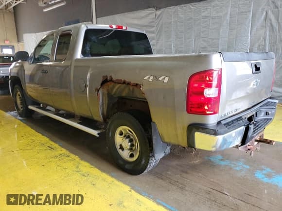 ✅ 2009 Chevrolet Silverado 2500HD LT • VIN: 1GCHK59K59E138762 • Лот: 85132365. Опубликован ранее на Copart с пробегом 319 356 миль. Бесплатный доступ к архиву аукционных продаж из США и подробный отчёт об истории автомобиля на DreamBid. Изображение 2.