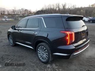 ✅ 2023 Hyundai Palisade Calligraphy • VIN: KM8R7DGEXPU507482 • Лот: 81332194. Опубликован ранее на Copart с пробегом 27 010 миль. Бесплатный доступ к архиву аукционных продаж из США и подробный отчёт об истории автомобиля на DreamBid. Изображение 2.