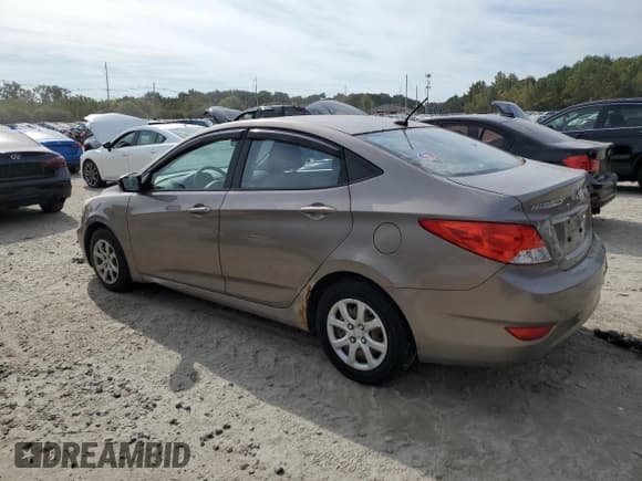 ✅ 2014 Hyundai Accent GLS • VIN: KMHCT4AE7EU728142 • Lot: 74702294. Wystawiony na Copart z przebiegiem 179 902 mil. Bezpłatny archiwum sprzedaży aukcyjnych z USA i szczegółowy raport historii pojazdu na DreamBid. Zdjęcie 2.