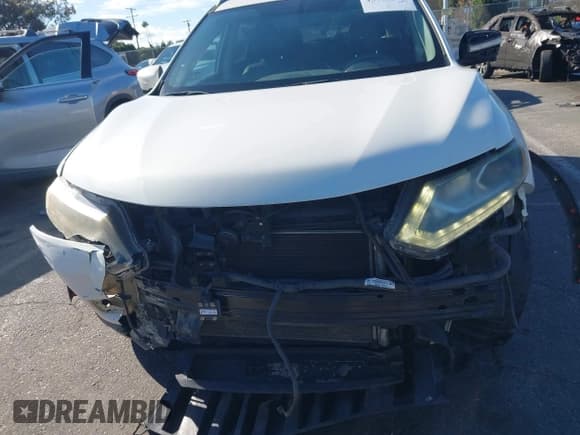 ✅ 2014 Nissan Rogue SL • VIN: 5N1AT2MT8EC771917 • Lot: 43741078. Listed on IAAI with 312,140 mi. Free auction sales archive from the USA and detailed vehicle history report at DreamBid. Image 6.