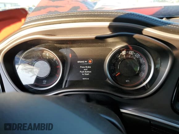 ✅ 2020 Dodge Challenger R/T Scat Pack • VIN: 2C3CDZFJ0LH147672 • Lot: 82162783. Wystawiony na Copart z przebiegiem 18 372 mil. Bezpłatny archiwum sprzedaży aukcyjnych z USA i szczegółowy raport historii pojazdu na DreamBid. Zdjęcie 9.