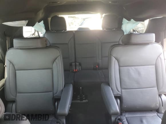 ✅ 2025 GMC Yukon Denali • VIN: 1GKS2DRL7SR231746 • Лот: 56225145. Опубликован ранее на Copart с пробегом 1 027 миль. Бесплатный доступ к архиву аукционных продаж из США и подробный отчёт об истории автомобиля на DreamBid. Изображение 10.