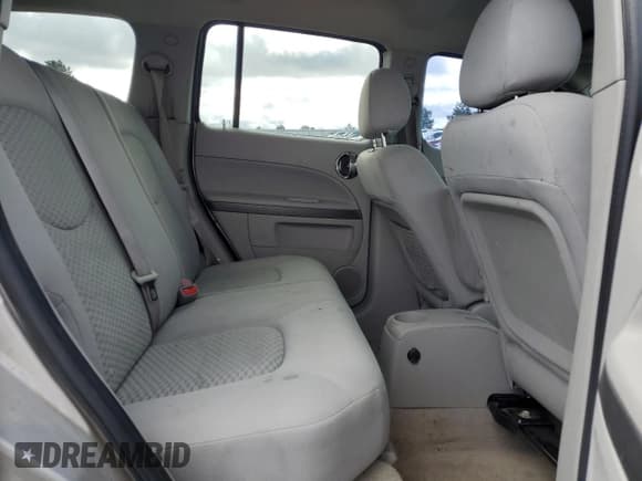 ✅ 2007 Chevrolet HHR LS • VIN: 3GNDA13DX7S613580 • Lot: 49185515. Listed on Copart with 173,381 mi. Free auction sales archive from the USA and detailed vehicle history report at DreamBid. Image 11.