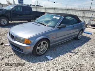 2000 BMW 3 Series 323Ci z VIN WBABR3347YEA82774, wystawiony jako Copart lot #63564845 z przebiegiem 145 430 mil mil oraz Szkoda całkowita • Salvage title. Historia ofert i sprzedaży dostępna na DreamBid. Obrazek 1.