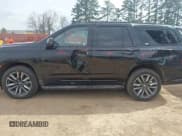 ✅ 2024 Cadillac Escalade 4WD Sport • VIN: 1GYS4EKL7RR230350 • Лот: 41775962. Опубликован ранее на IAAI с пробегом 28 540 миль. Бесплатный доступ к архиву аукционных продаж из США и подробный отчёт об истории автомобиля на DreamBid. Изображение 14.