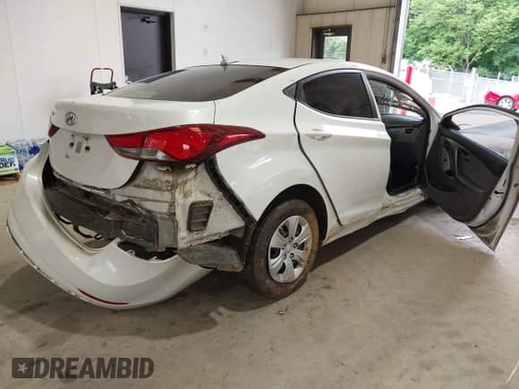 2016 Hyundai Elantra SE z VIN 5NPDH4AE9GH692364, wystawiony jako IAAI lot #42958943 z przebiegiem 169 512 mil mil oraz . Historia ofert i sprzedaży dostępna na DreamBid. Obrazek 4.