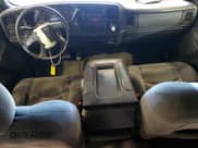 ✅ 2004 Chevrolet Silverado 1500 LS • VIN: 2GCEK13T041419603 • Lot: 57208774. Wystawiony na Copart z przebiegiem 179 514 mil. Bezpłatny archiwum sprzedaży aukcyjnych z USA i szczegółowy raport historii pojazdu na DreamBid. Zdjęcie 8.