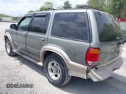 ✅ 2000 Ford Explorer Eddie Bauer • VIN: 1FMDU74E2YUA00568 • Lot: 42176409. Wystawiony na IAAI z przebiegiem 150 479 mil. Bezpłatny archiwum sprzedaży aukcyjnych z USA i szczegółowy raport historii pojazdu na DreamBid. Zdjęcie 3.