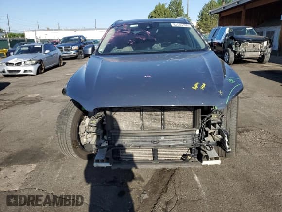 ✅ 2018 Volvo XC60 Inscription • VIN: YV4A22RL8J1028662 • Lot: 61165165. Listed on Copart with 102,824 mi. Free auction sales archive from the USA and detailed vehicle history report at DreamBid. Image 5.