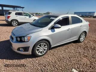 2013 Chevrolet Sonic LT с VIN 1G1JC5SH3D4182473, выставлен на аукционе Copart как лот 90073295 с пробегом 146 708 миль миль и Чистый • Clean title. История ставок и продаж доступна на DreamBid. Изображение 1.