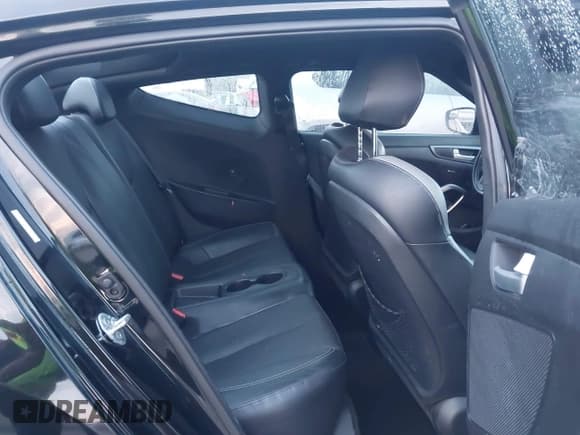 ✅ 2016 Hyundai Veloster Turbo Rally Edition • VIN: KMHTC6AE9GU258145 • Лот: 43753702. Опубликован ранее на IAAI с пробегом 112 828 миль. Бесплатный доступ к архиву аукционных продаж из США и подробный отчёт об истории автомобиля на DreamBid. Изображение 8.