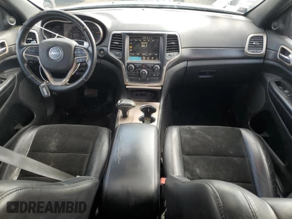 ✅ 2015 Jeep Grand Cherokee Laredo • VIN: 1C4RJFAG3FC661242 • Lot: 82457585. Listed on Copart with 188,717 mi. Free auction sales archive from the USA and detailed vehicle history report at DreamBid. Image 8.
