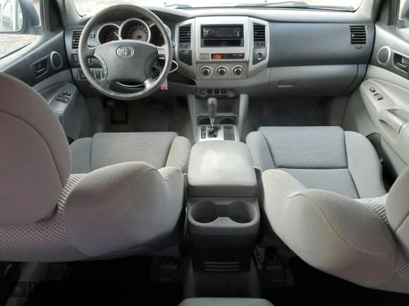 ✅ 2011 Toyota Tacoma PreRunner • VIN: 5TFTU4GNXBX004917 • Лот: 81340315. Опубликован ранее на Copart с пробегом 150 057 миль. Бесплатный доступ к архиву аукционных продаж из США и подробный отчёт об истории автомобиля на DreamBid. Изображение 8.