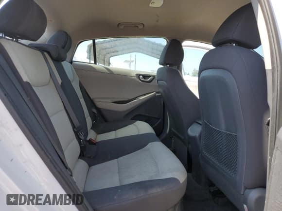 ✅ 2018 Hyundai Ioniq Blue • VIN: KMHC65LCXJU066060 • Lot: 53742275. Wystawiony na Copart z przebiegiem 145 721 mil. Bezpłatny archiwum sprzedaży aukcyjnych z USA i szczegółowy raport historii pojazdu na DreamBid. Zdjęcie 10.