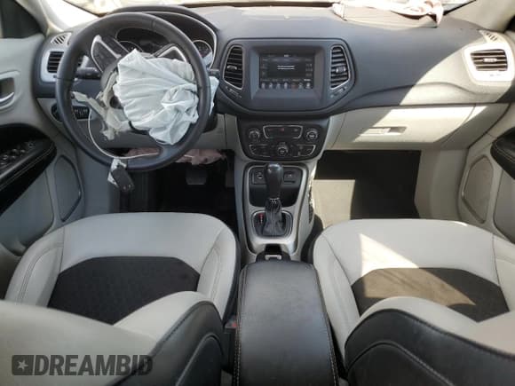 ✅ 2021 Jeep Compass Latitude • VIN: 3C4NJCBB8MT592128 • Lot: 70419495. Listed on Copart with 78,678 mi. Free auction sales archive from the USA and detailed vehicle history report at DreamBid. Image 8.