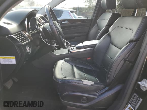 ✅ 2013 Mercedes-Benz M 350 • VIN: 4JGDA5HB3DA194102 • Лот: 90324385. Опубликован ранее на Copart с пробегом 182 654 миль. Бесплатный доступ к архиву аукционных продаж из США и подробный отчёт об истории автомобиля на DreamBid. Изображение 7.