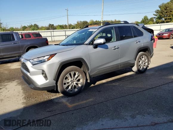 ✅ 2024 Toyota RAV4 XLE Premium • VIN: 2T3C1RFV7RW353779 • Лот: 87013385. Опубликован ранее на Copart с пробегом 6 337 миль. Бесплатный доступ к архиву аукционных продаж из США и подробный отчёт об истории автомобиля на DreamBid. Изображение 1.