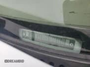 ✅ 2004 Chevrolet Silverado 2500HD LS • VIN: 1GCHK23U04F194278 • Lot: 83757055. Wystawiony na Copart z przebiegiem 261 583 mil. Bezpłatny archiwum sprzedaży aukcyjnych z USA i szczegółowy raport historii pojazdu na DreamBid. Zdjęcie 12.